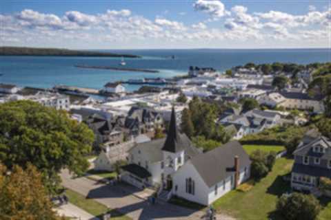 The Ultimate Guide to Buying a House in Michigan