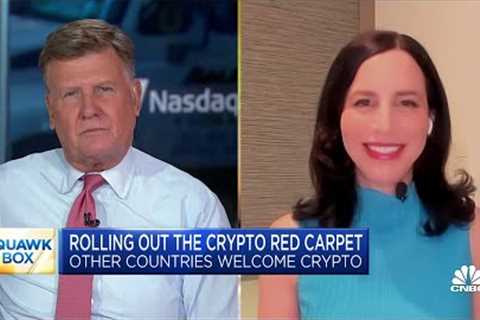 The issue with crypto regulation is 'the lack of clarity', says Coindesk's Emily Parker
