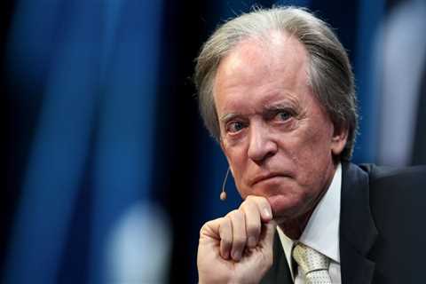 'Bond King' Bill Gross predicts stocks will drop as US and China slowdowns overshadow AI hype