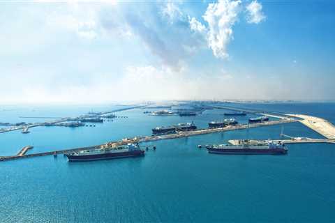 It costs more than $200,000 a day for traders to ship liquefied natural gas as tanker supply dwindles