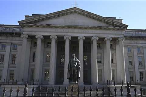 Fitch downgrades US credit rating citing 'steady deterioration' of US governance amid frequent debt ceiling battles