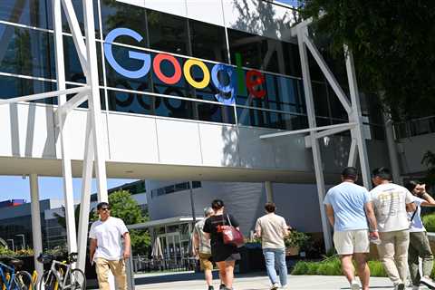 Ex-Google recruiter says 'everyone fails' on the vital step of following up with a personalized message after applying for a job