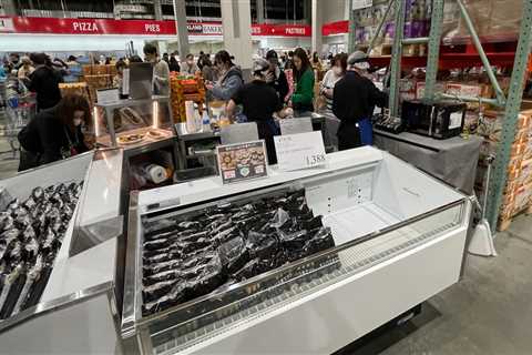 I visited Costco on my vacation to Japan. I was surprised to find a 48-piece sushi platter and bulgogi bake &mdash; and I even got a free sample of booze.