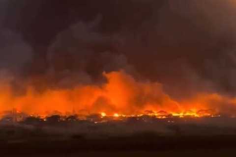 MAUI BURNING: People Flee Into Ocean to Escape Wildfires – Historic Lahaina Town Destroyed (VIDEO)