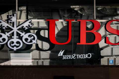 Moscow banned 2 major Swiss banks from selling shares in its subsidiaries after a Russian bank said it would lose money from their exit
