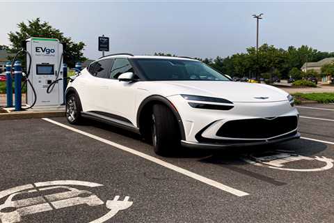 I drove Hyundai's luxurious new $70,000 electric SUV and saw why it's one of the best Tesla rivals yet 