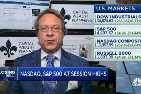 The bear case doesn't have legs to stand on, says Capital Wealth Planning's Kevin Simpson