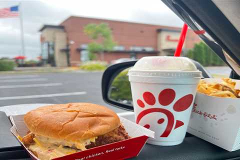 I tried Chick-fil-A's new honey pepper pimento chicken sandwich and caramel crumble shake. One time was enough for me.
