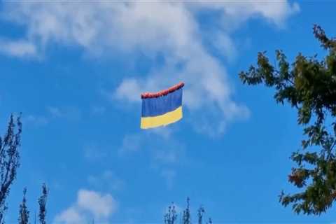 Russians opened fire on a Ukrainian flag tied to balloons, revealing their position for a counterattack, Ukraine says