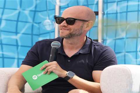 No, it's not possible to make $1,200 a month by posting 30-second tracks on Spotify &ndash; its CEO says