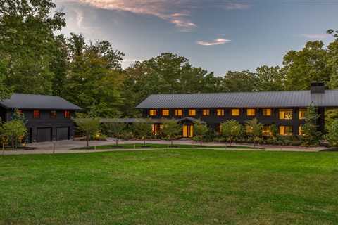 16 Modern Detached Garages That’ll Transform Your Outdoor Space