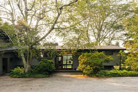 In Upstate New York, a Revamped Midcentury Prefab Seeks $2.5M