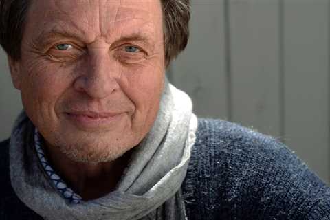 Elon Musk's dad, 77, says he'd have more kids &mdash; but only if he could find a woman under 35