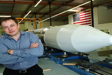 4 experts explain why Elon Musk's plan to colonize Mars is 'romanticized', not 'realistic', 'cosmic vandalism'