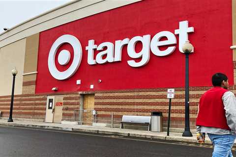 Former Target vice-chairman says the internet is 'like a flea market on steroids' for getting rid of stolen products