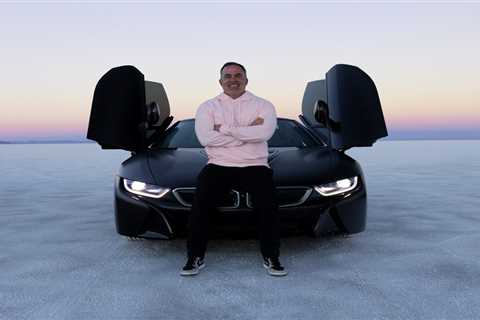 I'm a car dealer who only sells electric cars. This is what everyone else is getting wrong &mdash; and the advice I give prospective EV buyers. 
