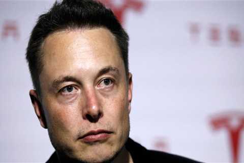 Elon Musk, Jamie Dimon, and Ray Dalio just issued fresh warnings about the US economy. Here's what 10 experts recently said about recession risks.