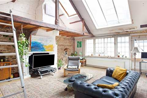 In Central London, a Light-Filled Artist’s Loft Asks £1.5M