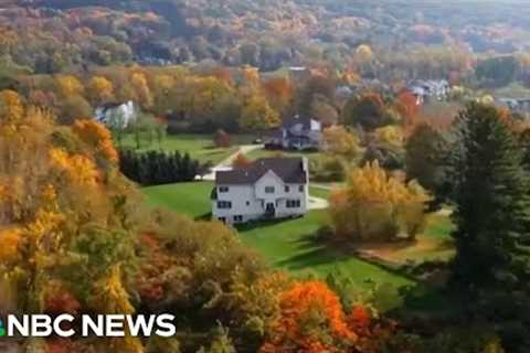 Buyers battle high mortgage rates, expensive real estate in search for homes