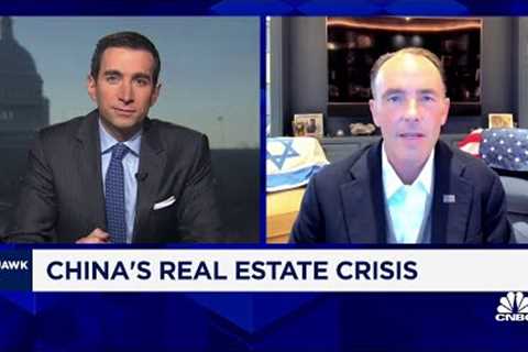 China's banking system is in free fall right now, says Hayman Capital's Kyle Bass