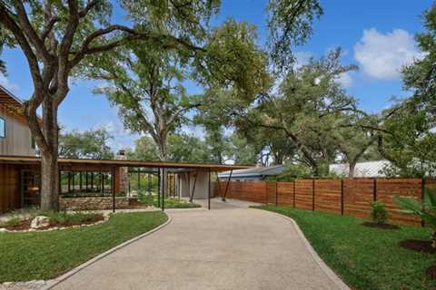 In Austin, a Cantilevered Home Packed With Vintage Vibes Asks $4.5M