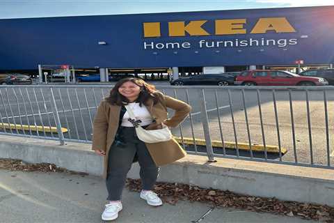 I went to Ikea for the very first time. From the elaborate displays to an unexpected Christmas feast, here's what surprised me.