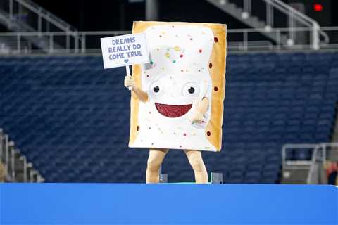At the buzzer, the best meme of 2023 is actually the nihilist football Pop-Tart