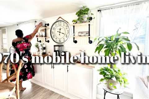 Thrift with me | Life on a Budget |  It doesn’t have to be expensive having a nice home