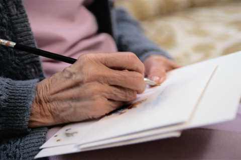 Thousands of American troops' holiday cards are coming from one person: a 96-year-old grandma in Kansas     