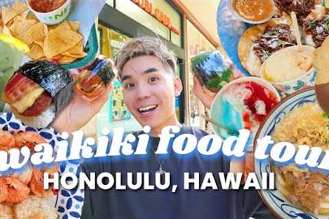 What to Eat in WAIKIKI HAWAII! (HONOLULU HAWAII FOOD TOUR)