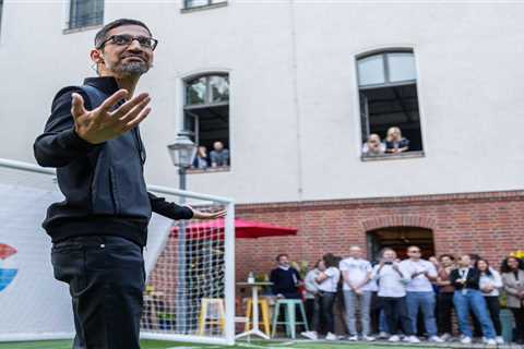 Google staff sound off about 'corporate overlords,' impersonal layoffs, and a changing company culture, report says
