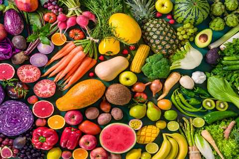 5 simple things a top nutrition scientist who studies the gut microbiome does to stay healthy