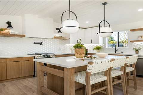 Tarek and Heather Rae El Moussa's latest flip sold in less than a week after it was listed for nearly $1 million