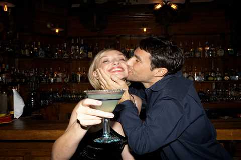 3 trips for drinking less even if your partner won't cut back on booze, from a therapist  
