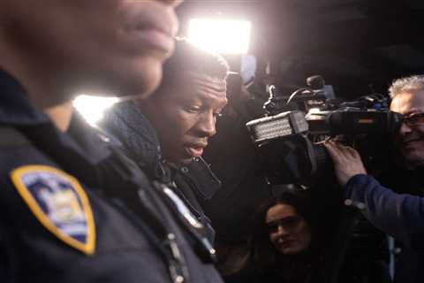 Jonathan Majors wants judge to keep DA's 'unproven' allegations about his private life permanently sealed