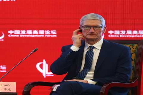 Apple's China problems are piling up 