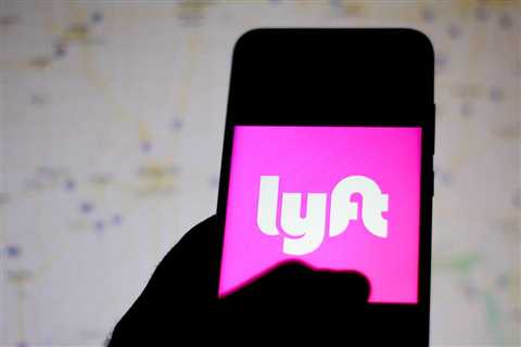 Here's how much Lyft says its drivers make &mdash; and how much their expenses add up