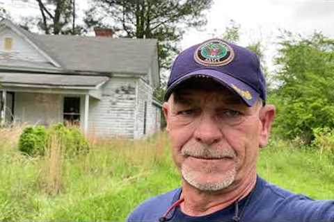 Farm House + 5.19ac. &amp; Barn Find! 4 SALE NC.