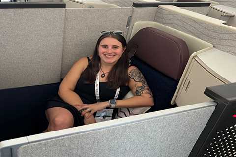 I toured Air India's new A350 business class after flying its old 777 product for 13 hours. The difference is night and day. 