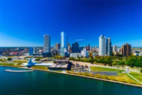 18 Popular Milwaukee Neighborhoods: Where to Live in Milwaukee in 2024