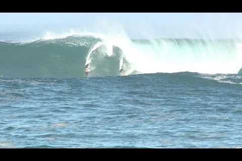 WATCH: Surfers charge huge waves at Waimea Bay, Peahi