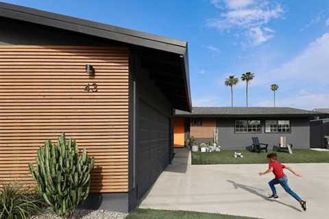 Before &amp; After: This $57K Ranch House Revamp Proves You Can Never Have Too Many Plants