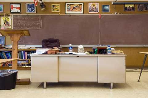 Former EY partner shares how he climbed the corporate ladder to walk away from it all and become a math teacher