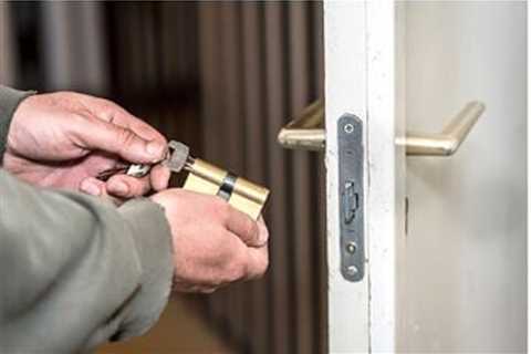 The Comprehensive Guide to Locksmith Door Services