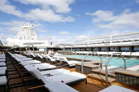 I've been on 2 ultra-luxury cruise ships &mdash; endless caviar and free flights make the $685 per day worth it