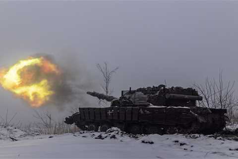 It looks like Russia is trying to overrun Ukrainian defenses with mechanized assaults before mud and more weapons can wreck its plans, analysts say