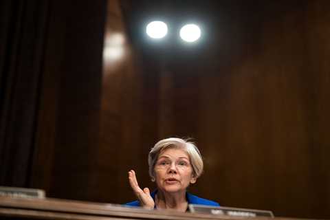 Student-loan borrowers faced 3.9 million billing errors after entering repayment, a new report from 4 Democratic lawmakers says 