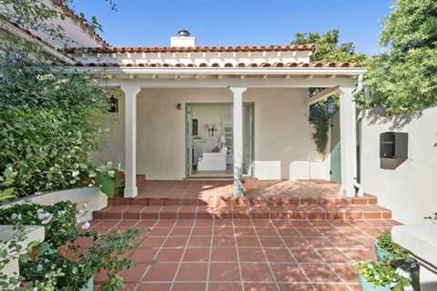 Emma Stone Lists Her Pastel-Filled Los Angeles Pad for $4M