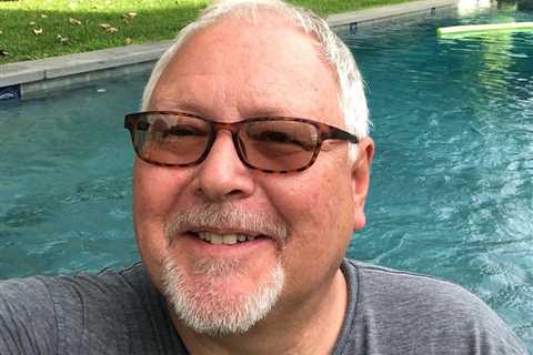 A boomer who moved to Panama after years as a bartender in the Hamptons and New Mexico outlines the pros and cons of living in Central America