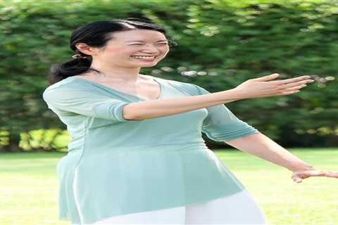 A financial analyst who quit to study tai chi shares the simple morning exercise she uses to prevent burnout